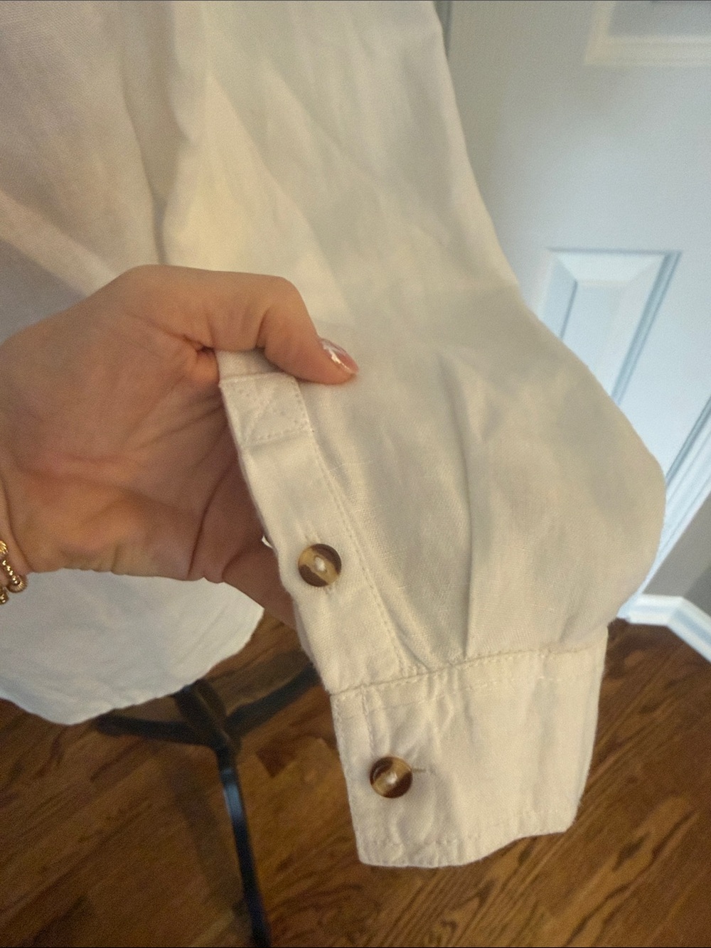 Pilcro White Linen Top with ruffle trim - Picture 9 of 11